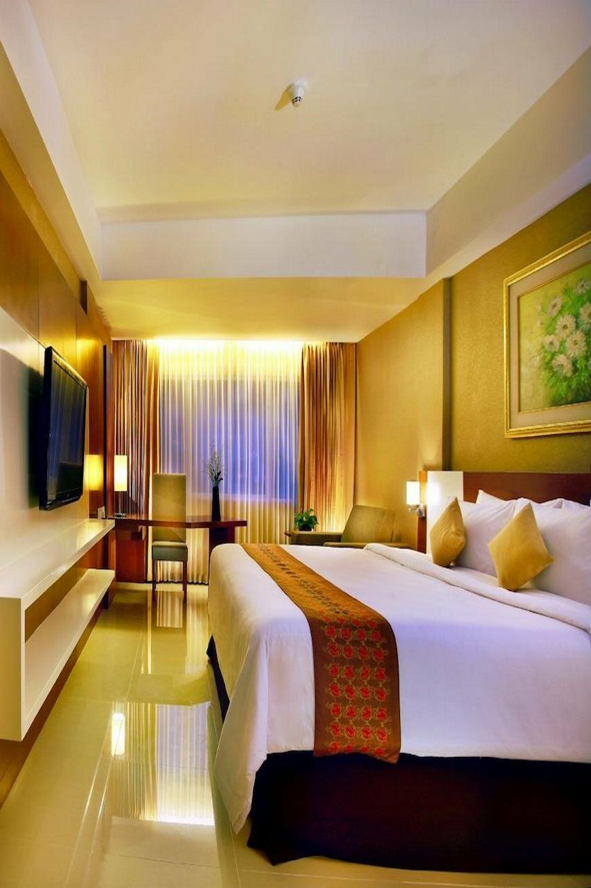 Aston Tanjung Pinang Hotel & Conference Center Esterno foto